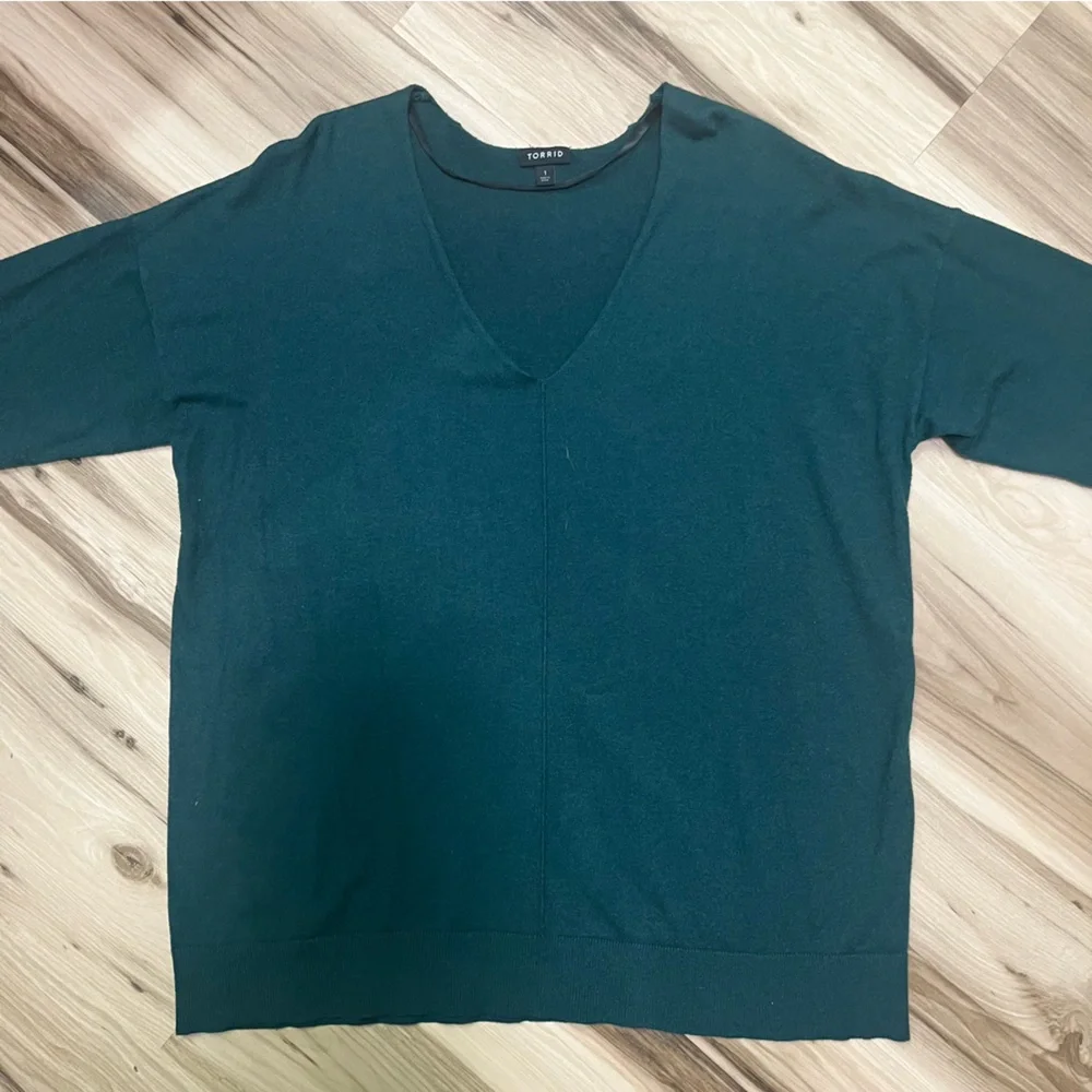 Torrid Pullover Drop Shoulder Emerald Green Sweater Size 1 - Picture 2 of 8
